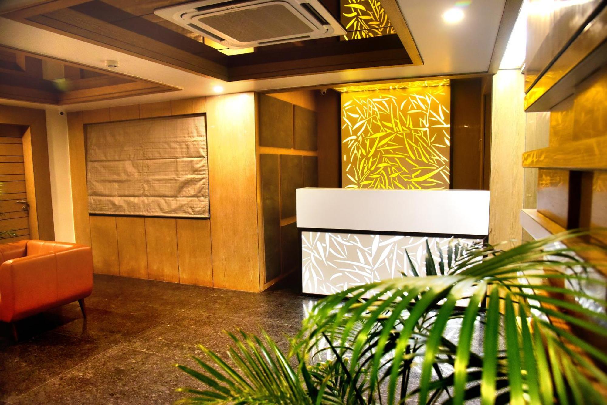 Hotel Rishiraj, Nagaon Nagaon  エクステリア 写真