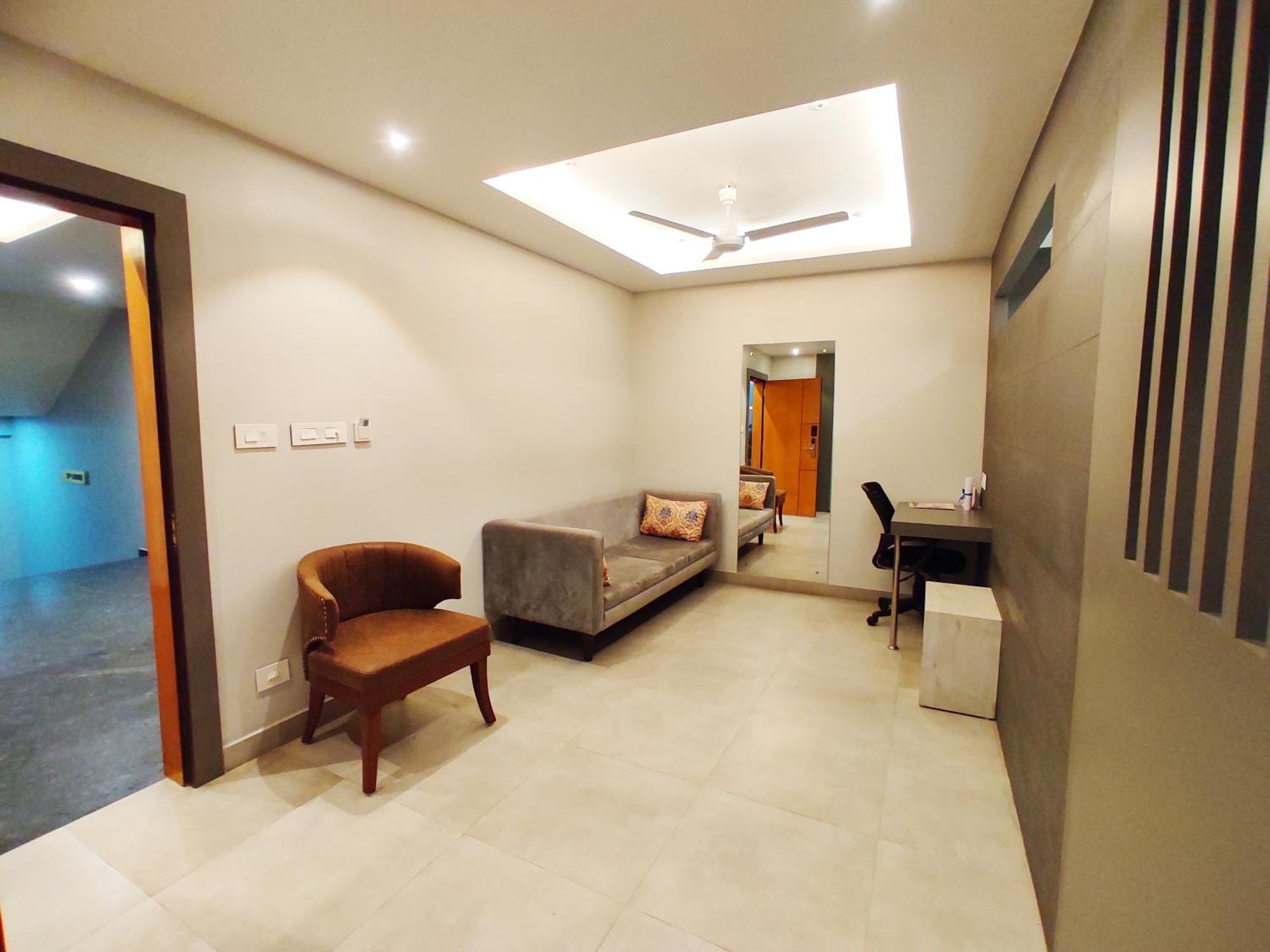 Hotel Rishiraj, Nagaon Nagaon  エクステリア 写真